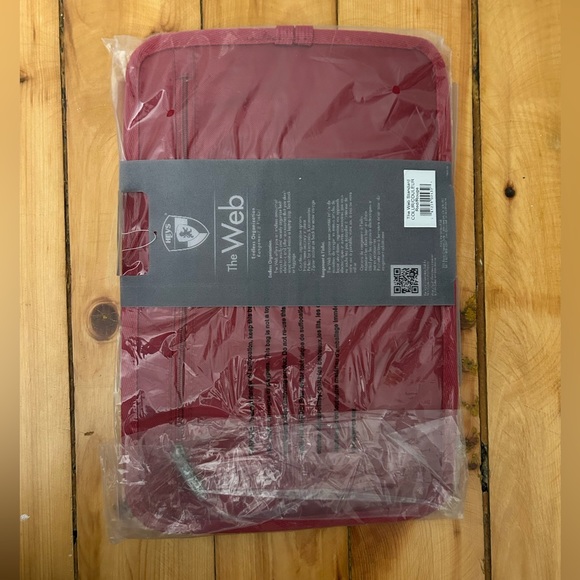 The Web- Travel Organizer - Picture 3 of 3